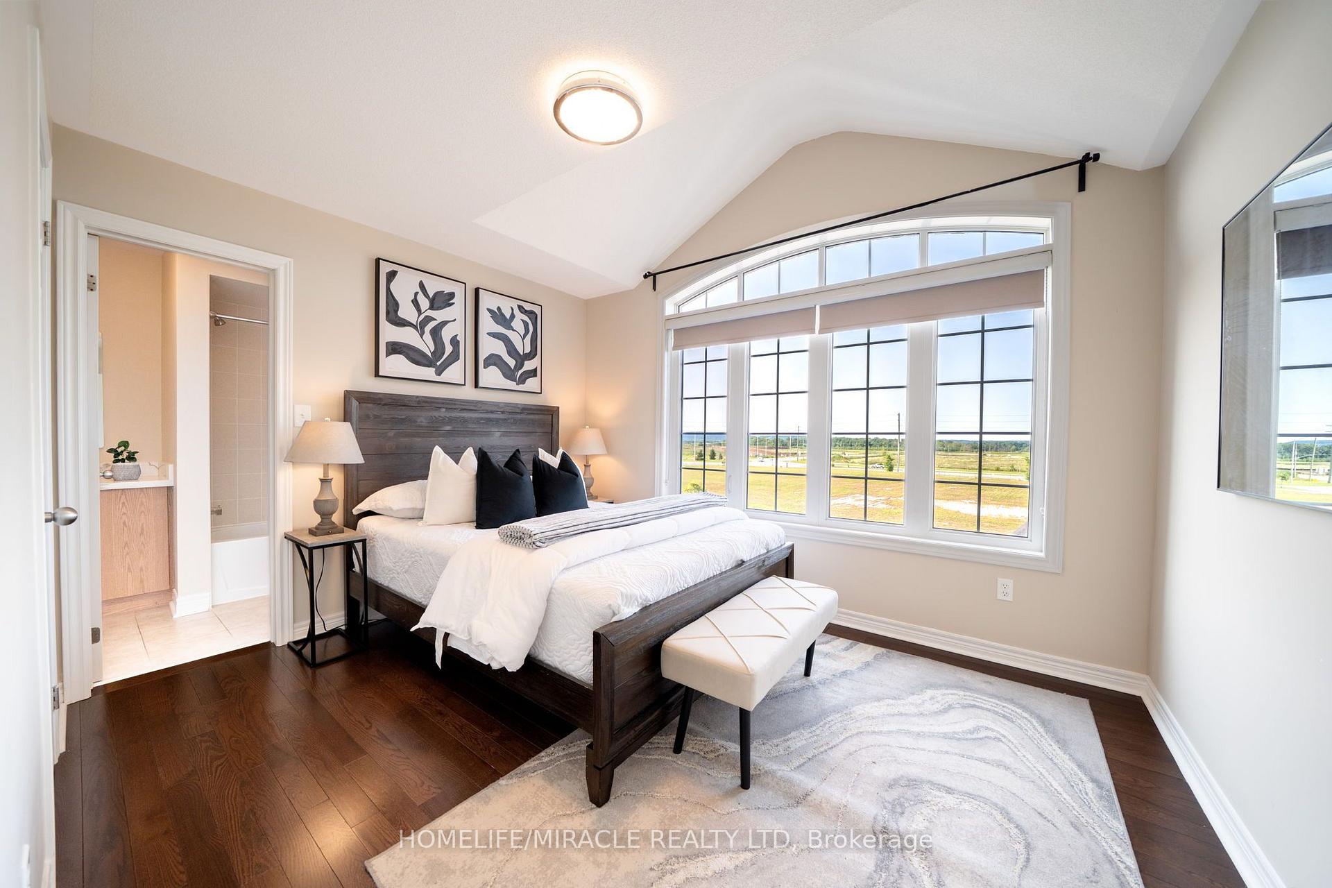 Photo 29 of 544 Bessborough Drive, Milton, Harrison — HOMEH
