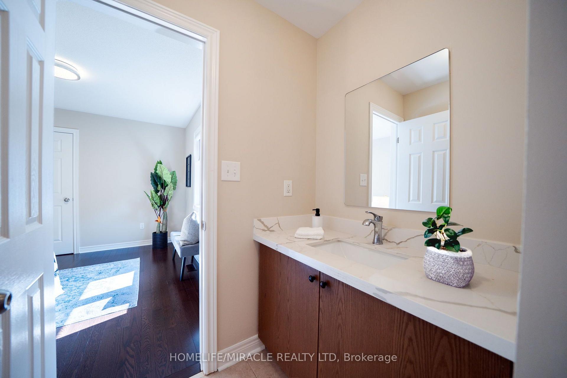 Photo 32 of 544 Bessborough Drive, Milton, Harrison — HOMEH