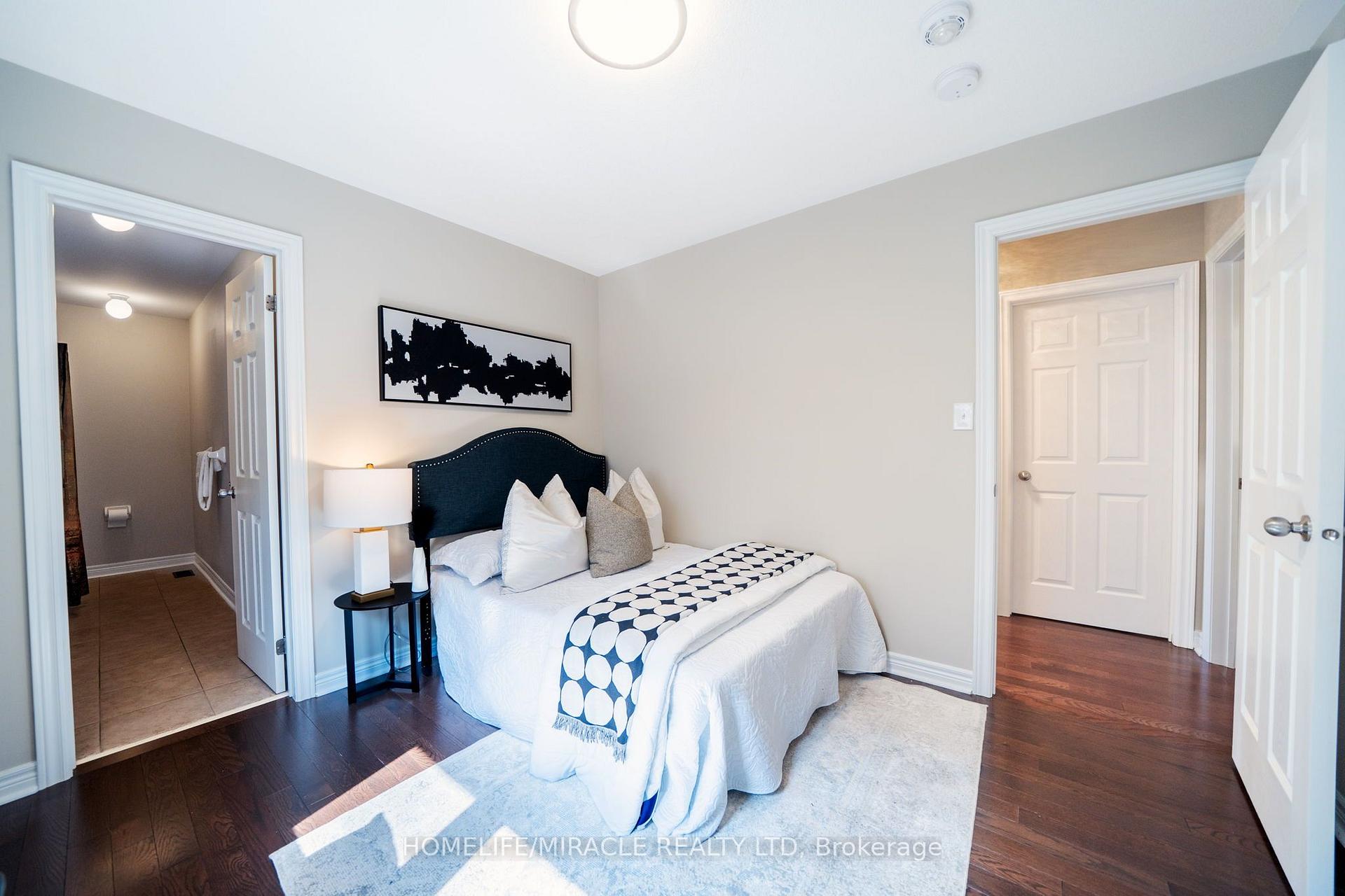 Photo 33 of 544 Bessborough Drive, Milton, Harrison — HOMEH