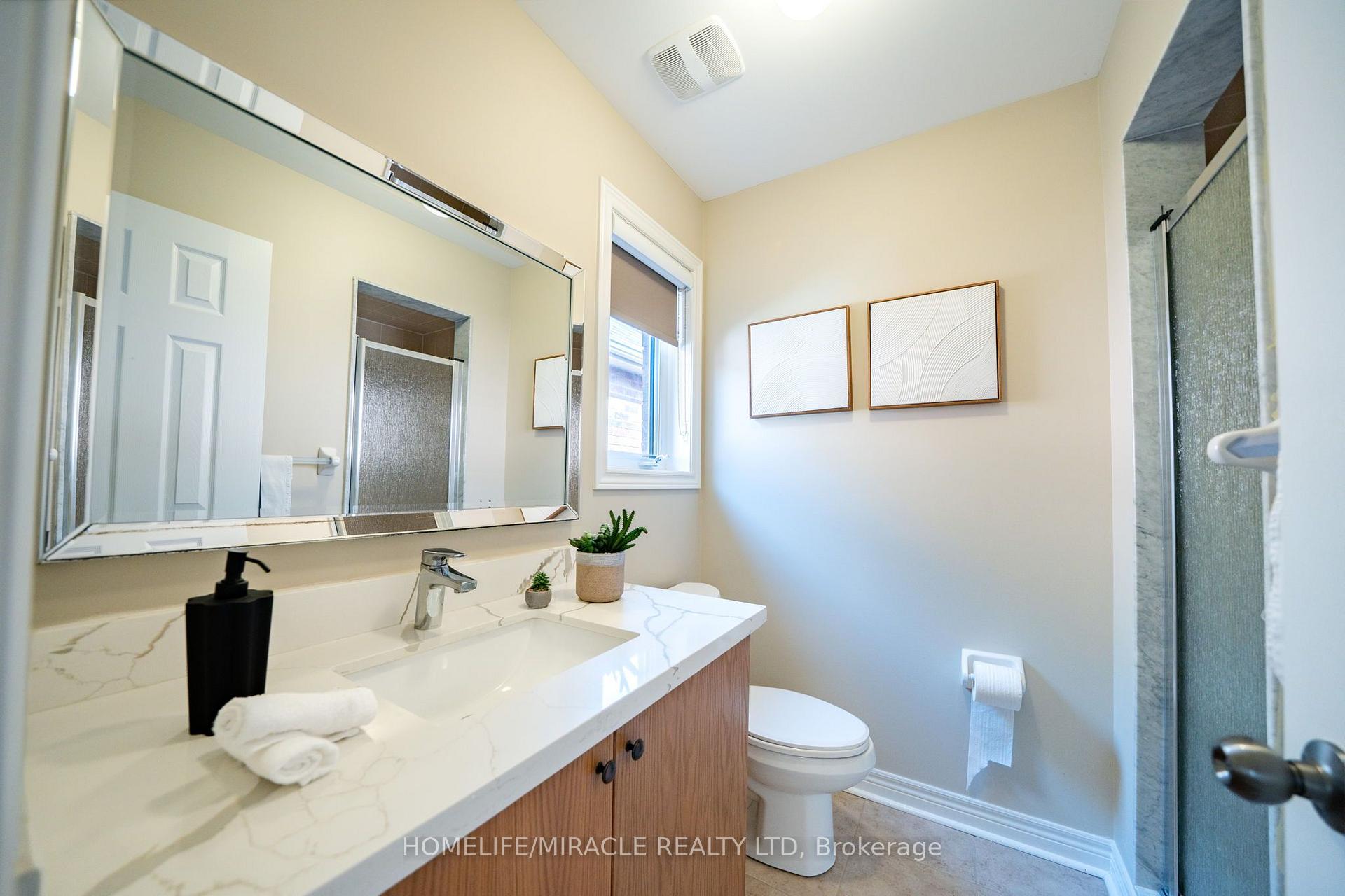 Photo 38 of 544 Bessborough Drive, Milton, Harrison — HOMEH