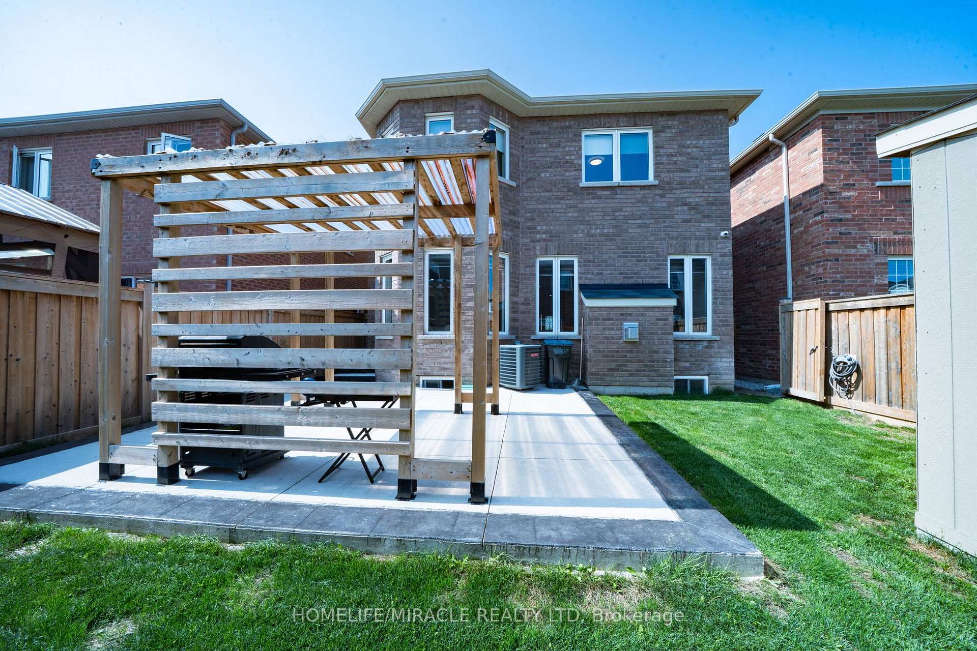 Photo 50 of 544 Bessborough Drive, Milton, Harrison — HOMEH