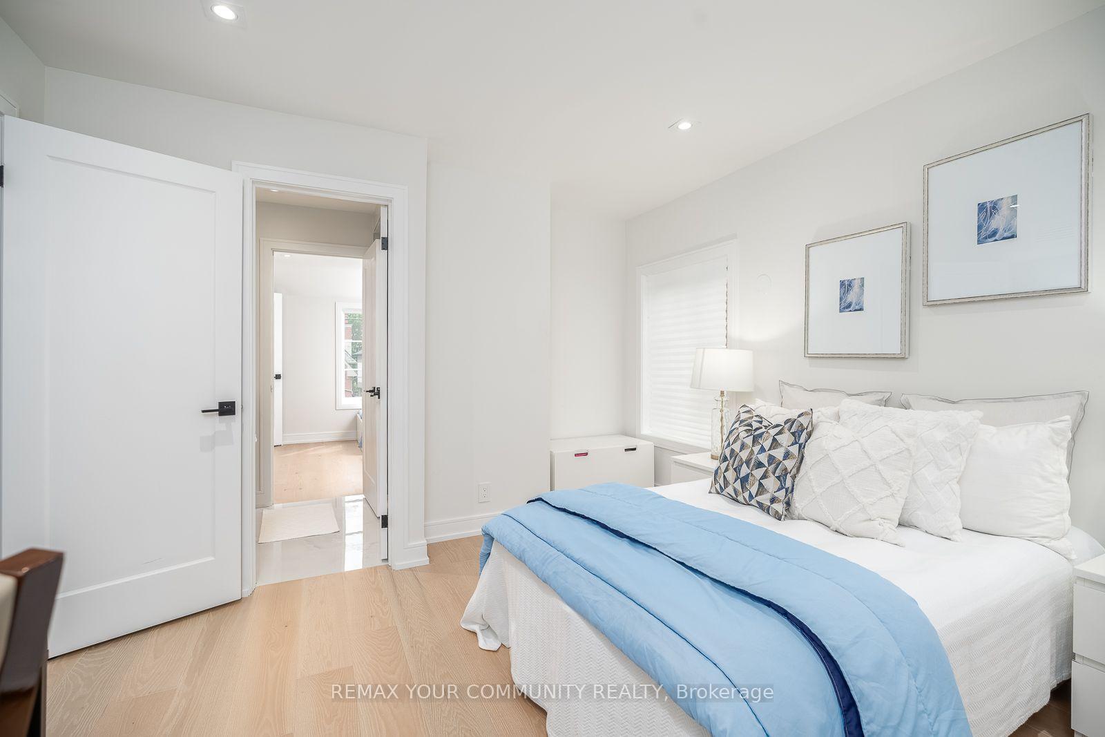 Photo 33 of 354 Bessborough Drive, Toronto, Leaside — HOMEH