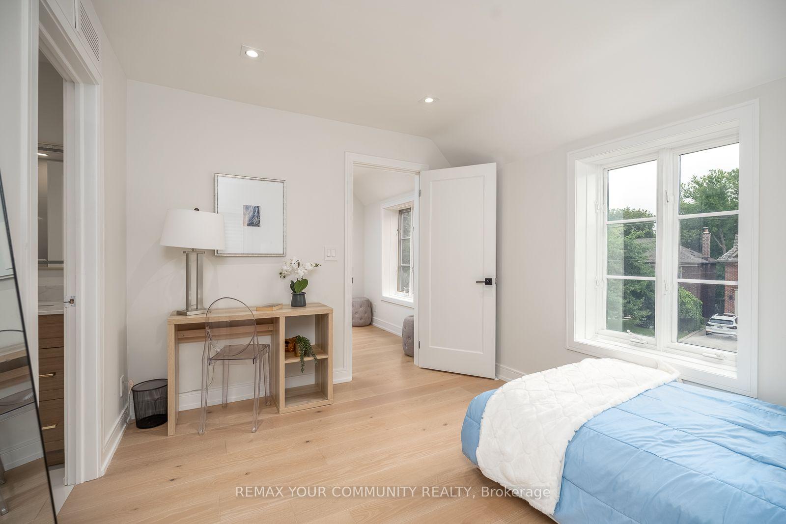 Photo 37 of 354 Bessborough Drive, Toronto, Leaside — HOMEH