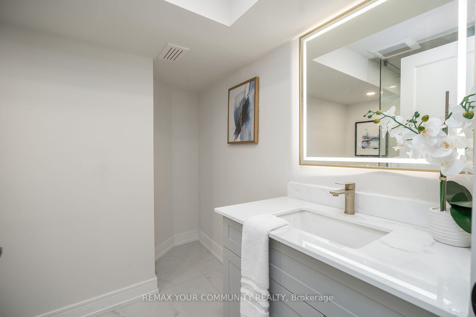 Photo 47 of 354 Bessborough Drive, Toronto, Leaside — HOMEH