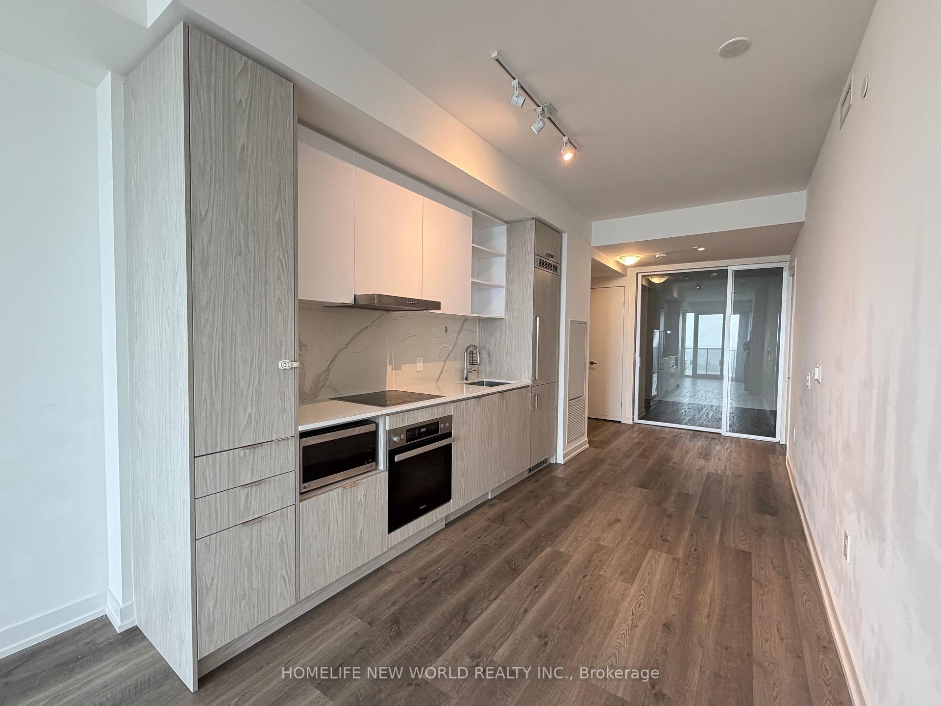 Photo 4 of Unit 5310, 55 Cooper Street, Toronto, Waterfront Communities — HOMEH