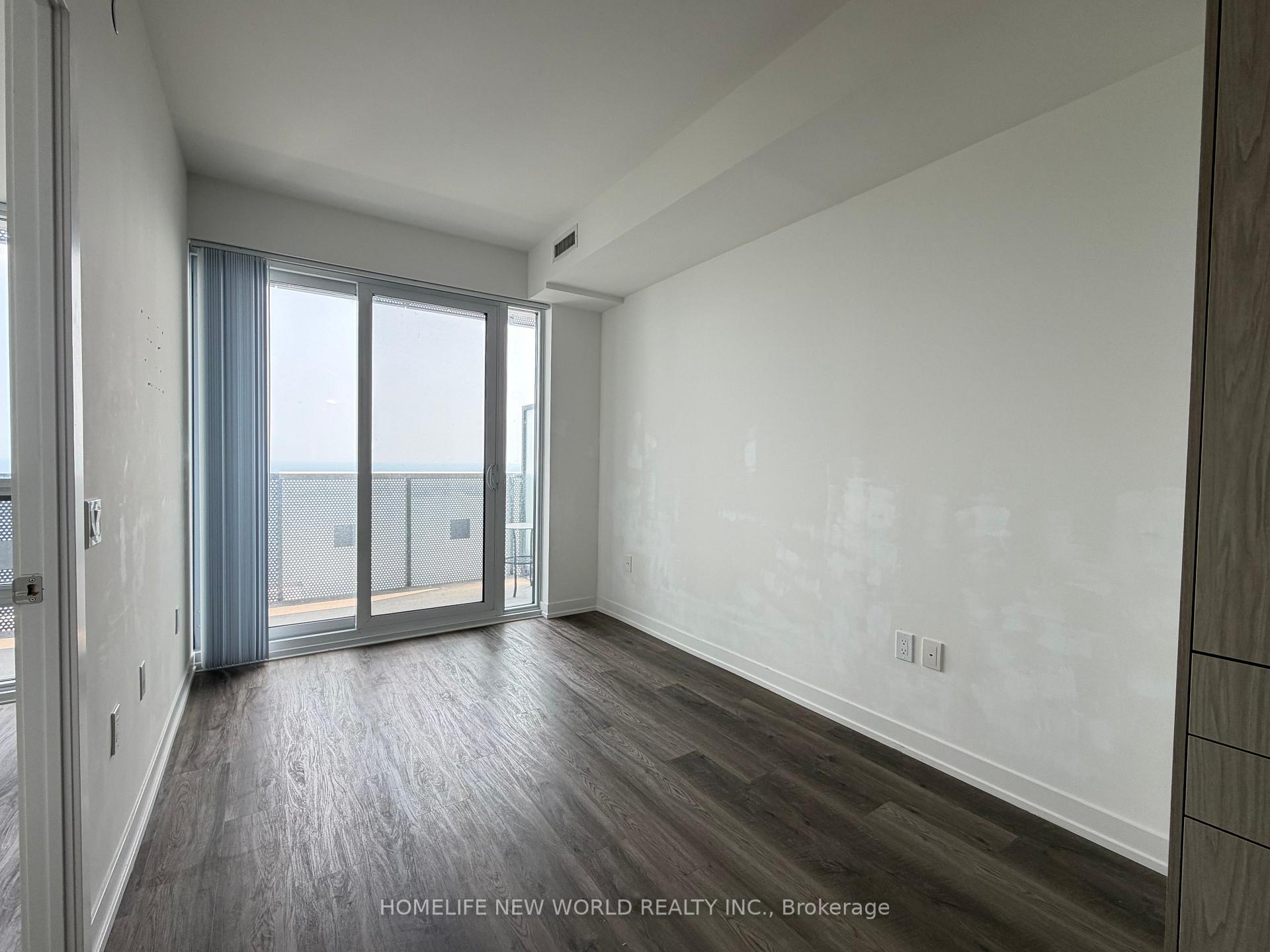 Photo 6 of Unit 5310, 55 Cooper Street, Toronto, Waterfront Communities — HOMEH