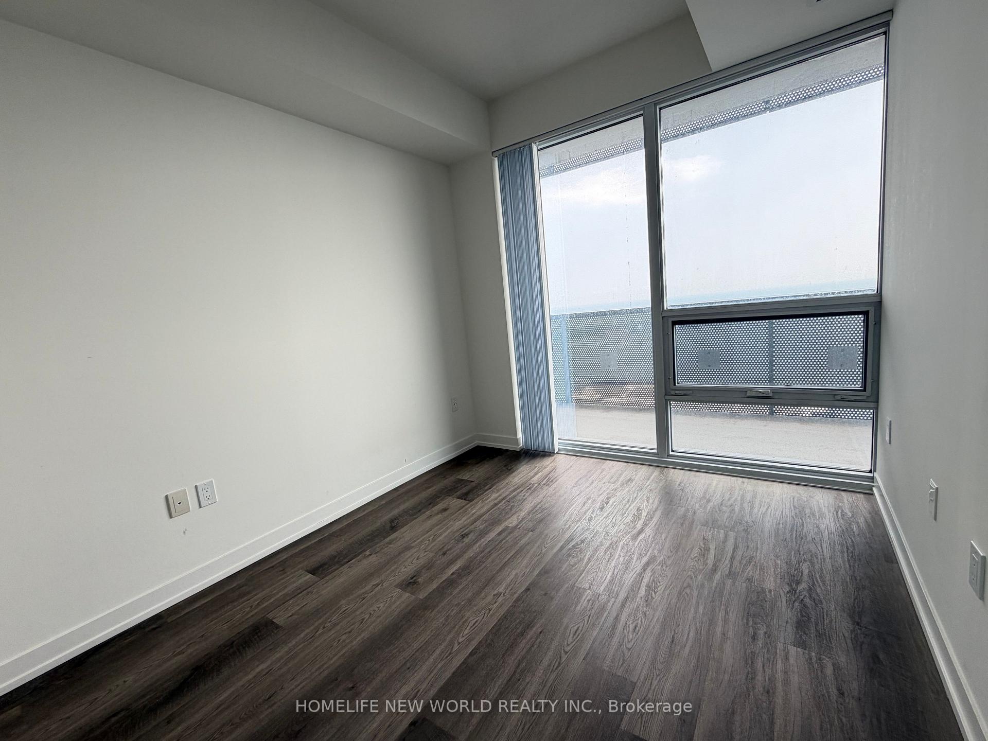 Photo 8 of Unit 5310, 55 Cooper Street, Toronto, Waterfront Communities — HOMEH