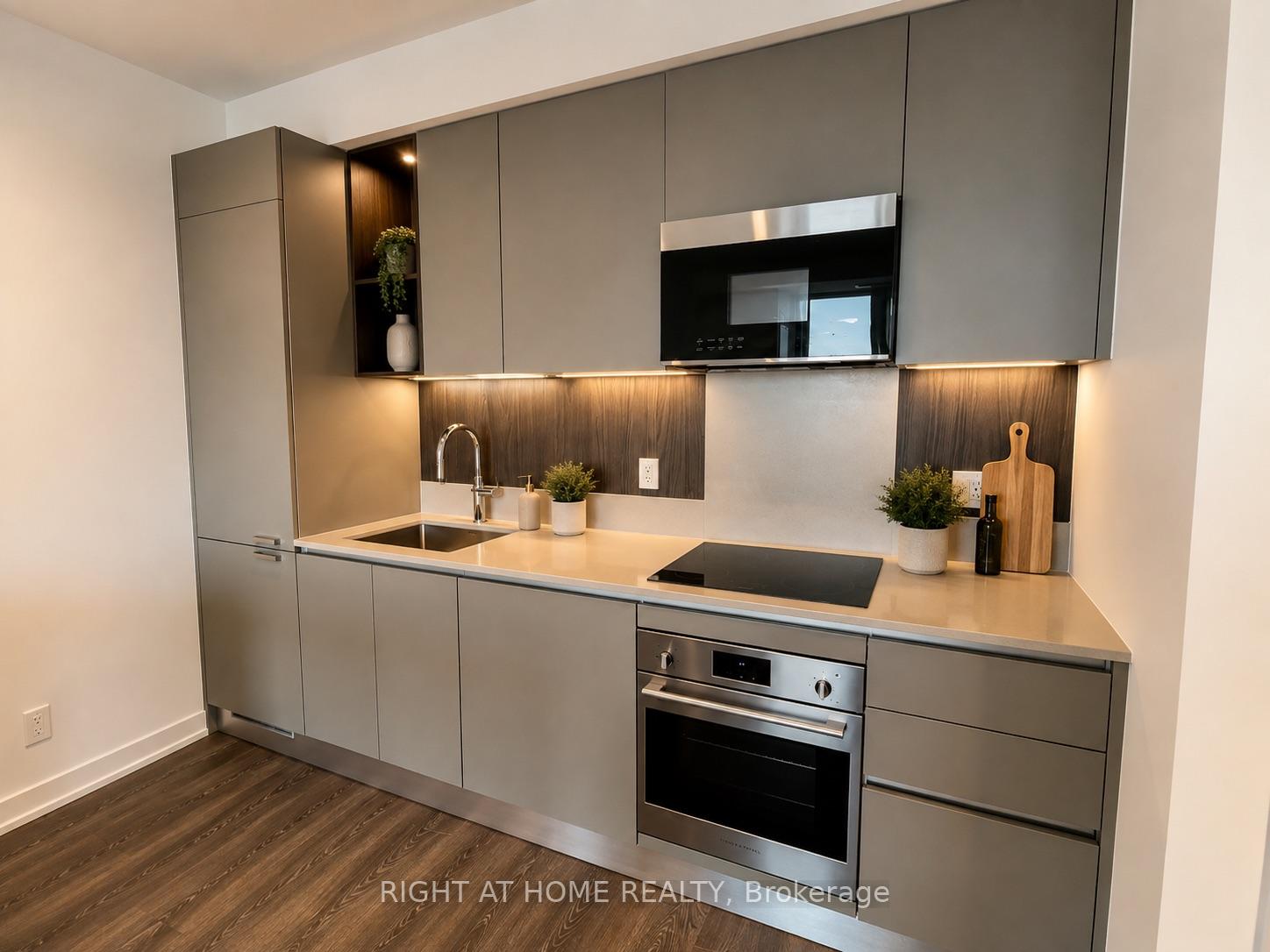 Photo 12 of Unit 1706, 39 Mary Street, Barrie, City Centre — HOMEH