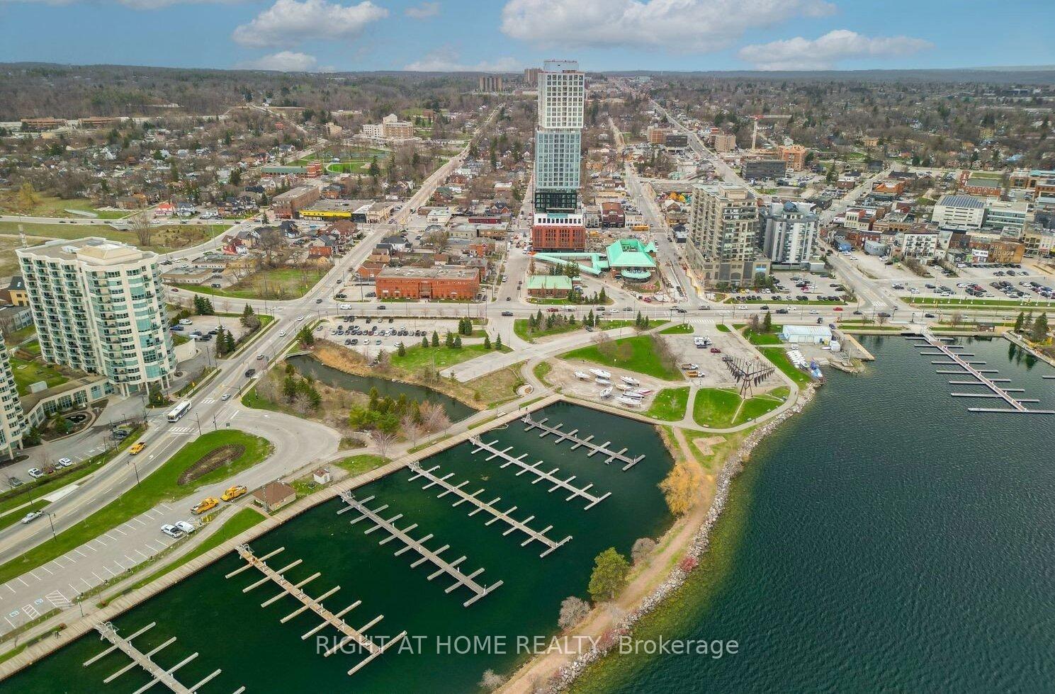 Photo 42 of Unit 1706, 39 Mary Street, Barrie, City Centre — HOMEH