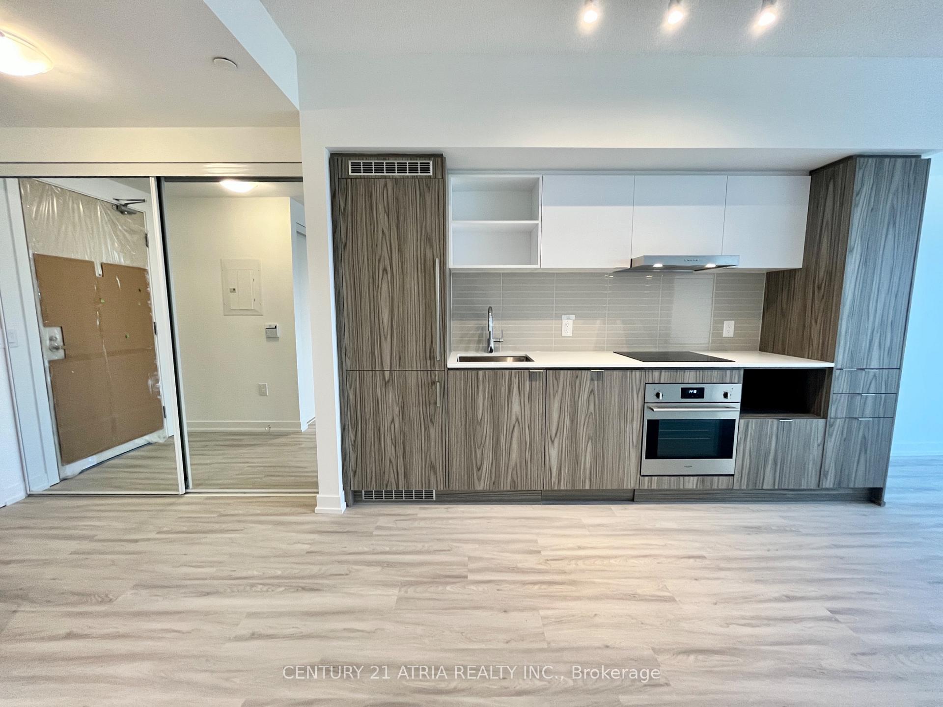 Photo 2 of Unit 3102, 55 Cooper Street, Toronto, Waterfront Communities — HOMEH
