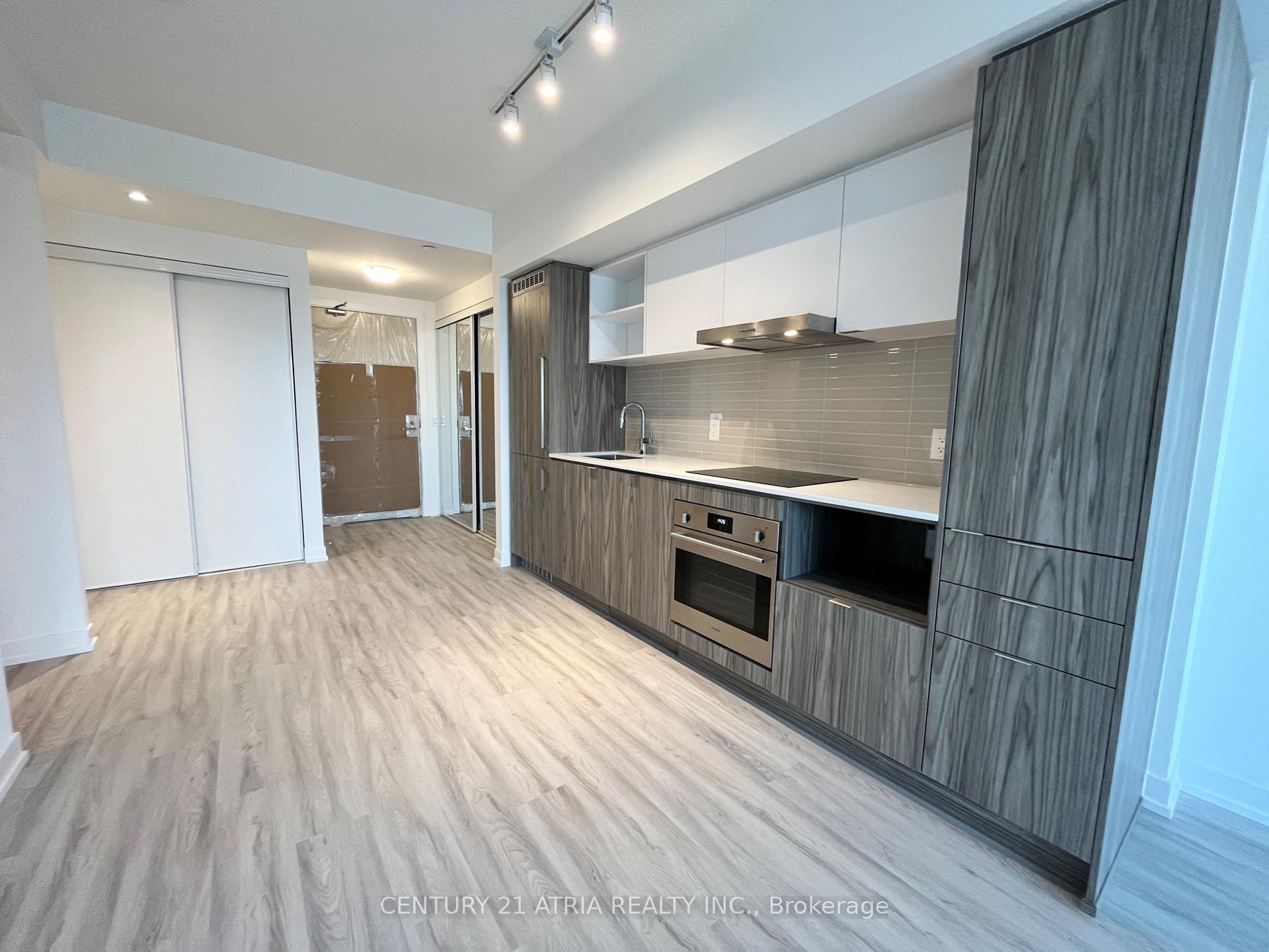 Photo 3 of Unit 3102, 55 Cooper Street, Toronto, Waterfront Communities — HOMEH
