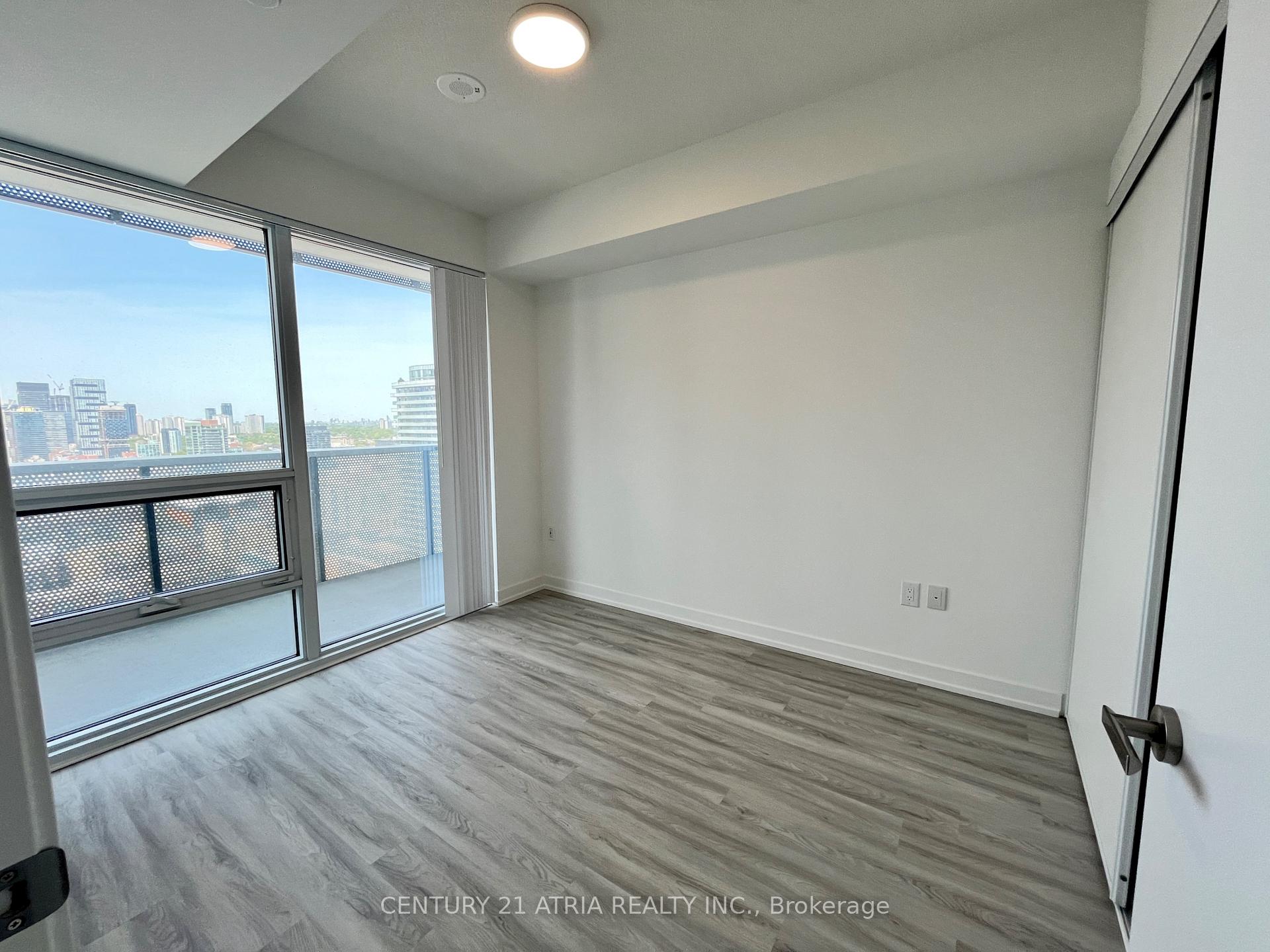 Photo 8 of Unit 3102, 55 Cooper Street, Toronto, Waterfront Communities — HOMEH