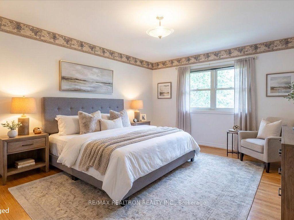 Photo 17 of 7 Anewen Drive, North York, Victoria Village — HOMEH