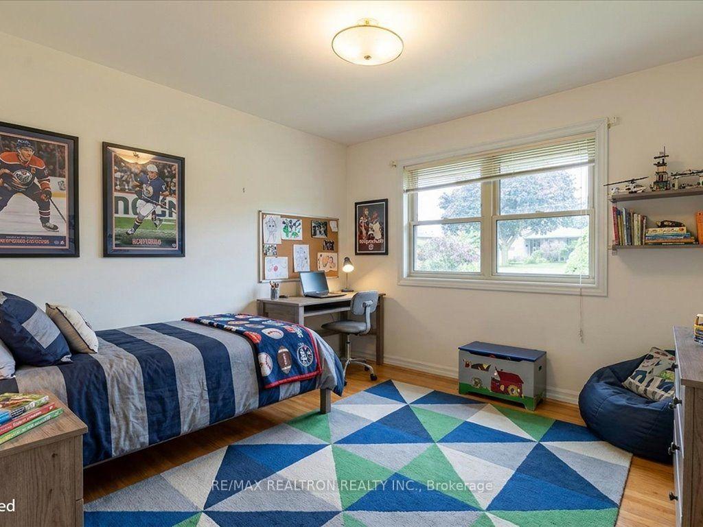 Photo 21 of 7 Anewen Drive, North York, Victoria Village — HOMEH