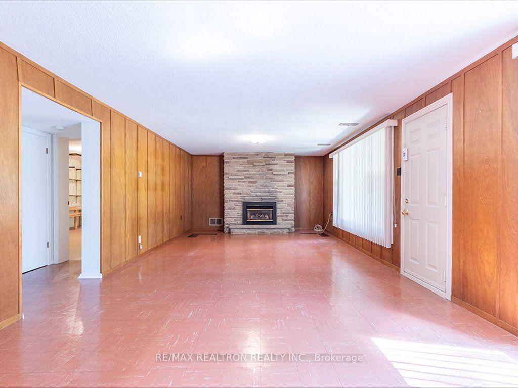 Photo 29 of 7 Anewen Drive, North York, Victoria Village — HOMEH
