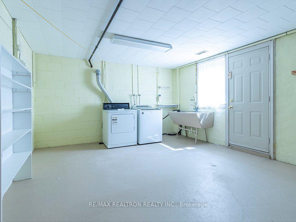 Photo 34 of 7 Anewen Drive, North York, Victoria Village — HOMEH