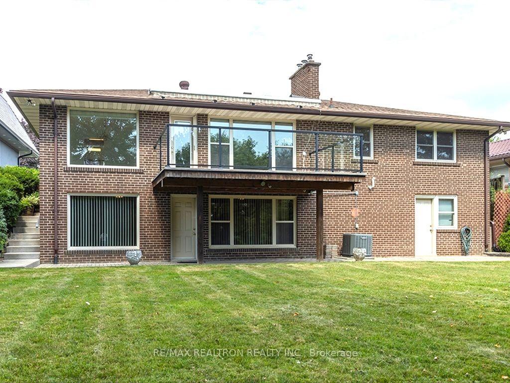Photo 36 of 7 Anewen Drive, North York, Victoria Village — HOMEH