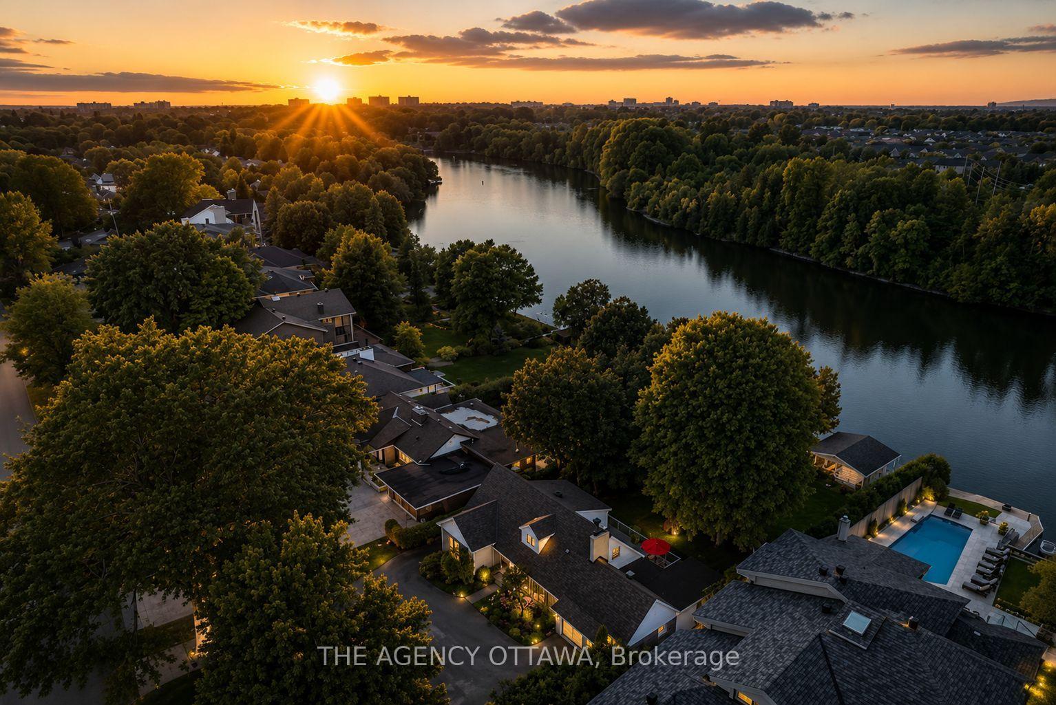 Photo 6 of 3651 Revelstoke Drive, Ottawa, Mooneys Bay/Revelstoke — HOMEH