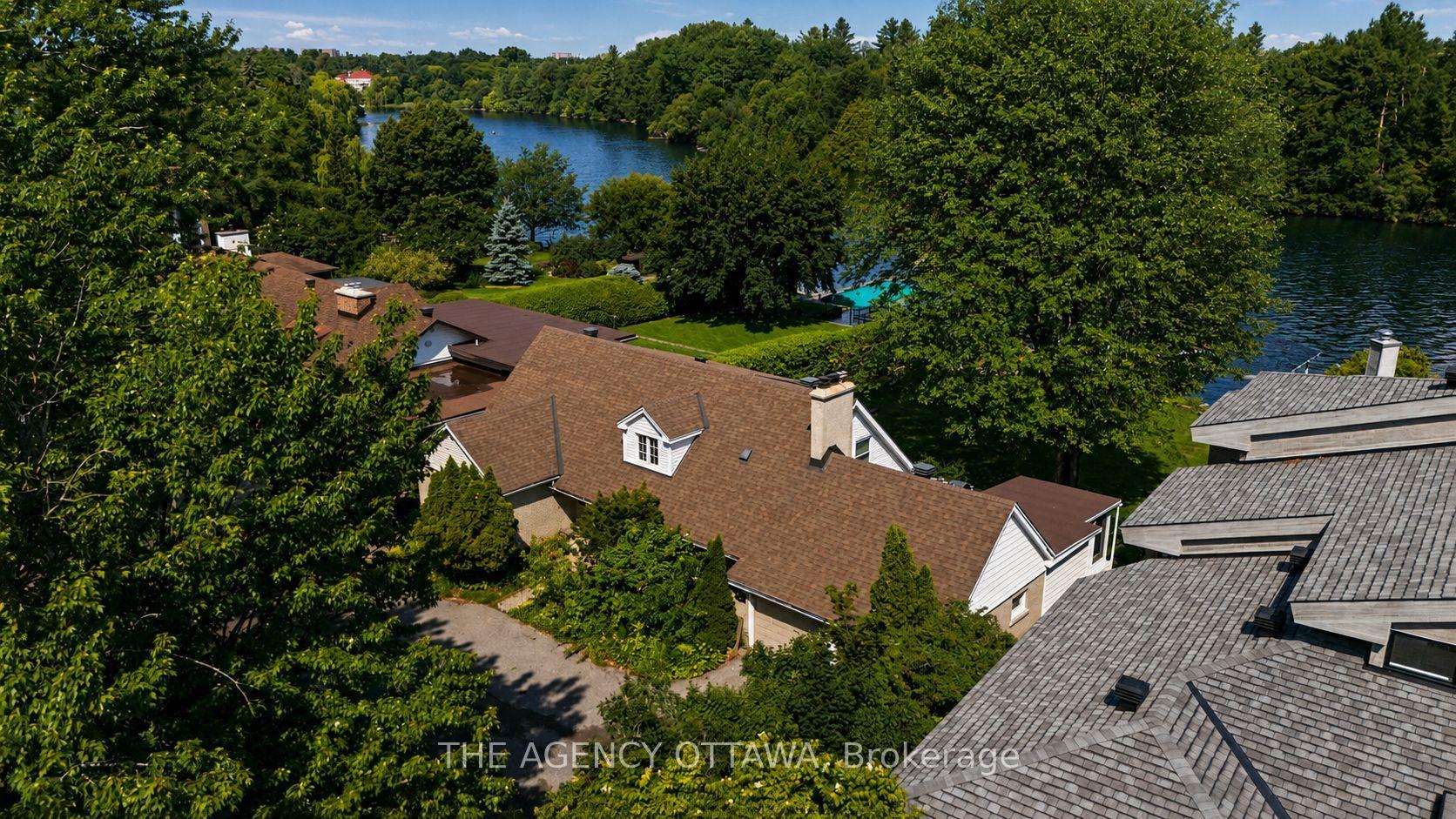 Photo 11 of 3651 Revelstoke Drive, Ottawa, Mooneys Bay/Revelstoke — HOMEH