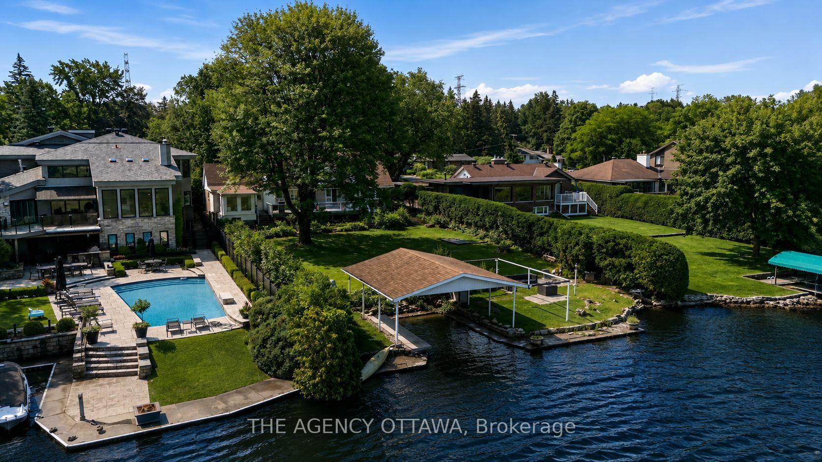 Photo 14 of 3651 Revelstoke Drive, Ottawa, Mooneys Bay/Revelstoke — HOMEH