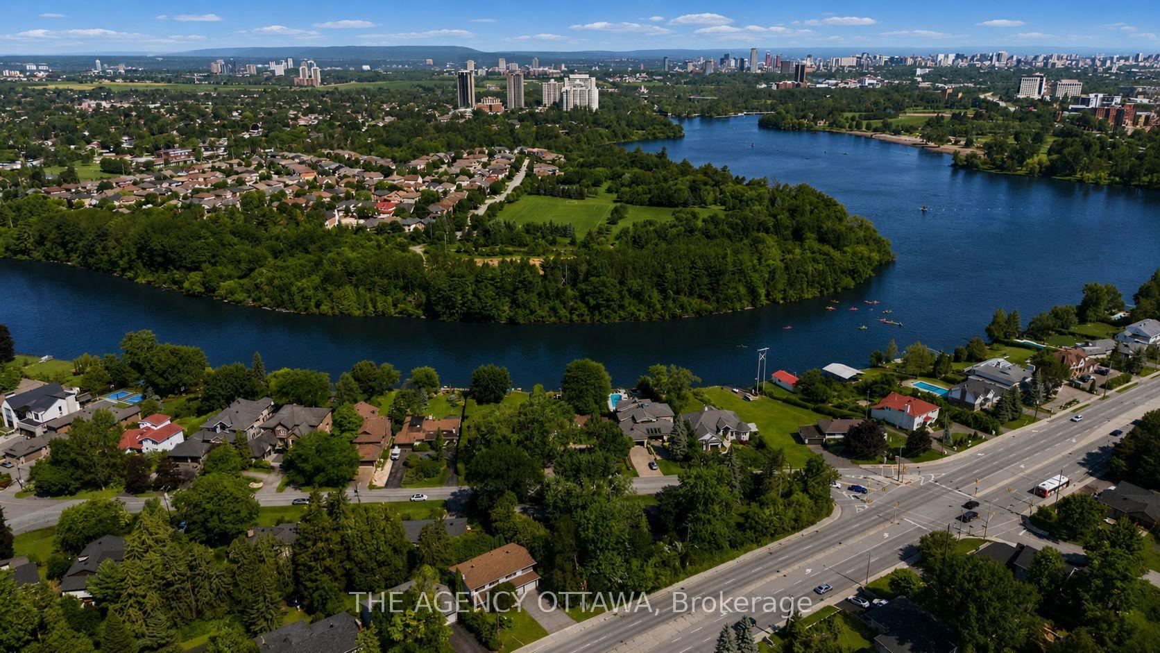 Photo 16 of 3651 Revelstoke Drive, Ottawa, Mooneys Bay/Revelstoke — HOMEH