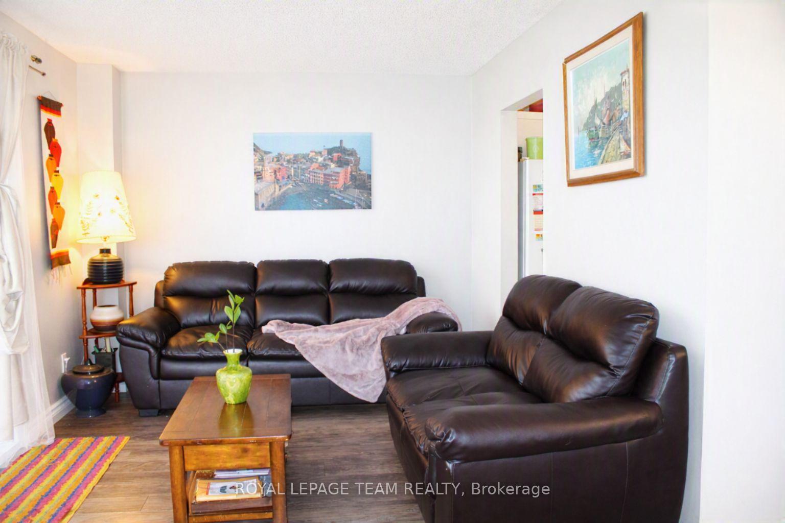 Photo 4 of 503 Sidney Drive SE, Ottawa, Fallingbrook/Pineridge — HOMEH