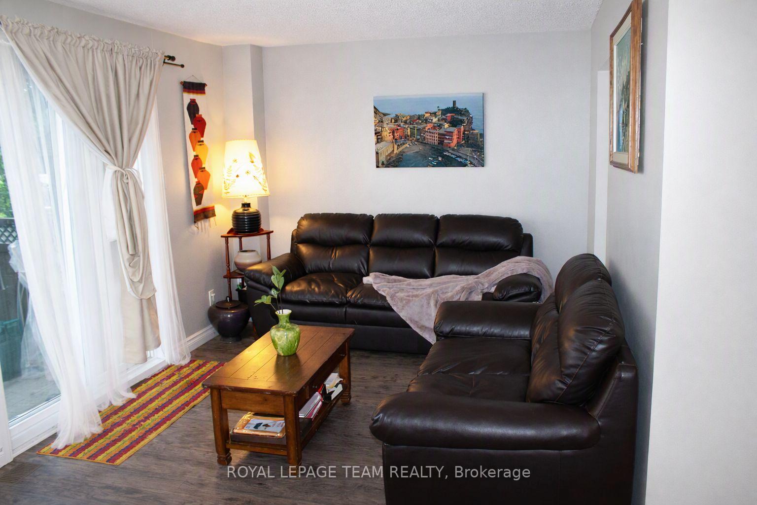 Photo 5 of 503 Sidney Drive SE, Ottawa, Fallingbrook/Pineridge — HOMEH