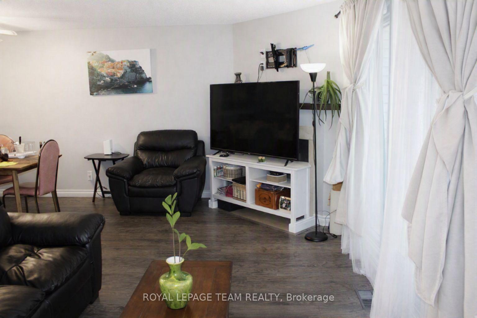 Photo 7 of 503 Sidney Drive SE, Ottawa, Fallingbrook/Pineridge — HOMEH