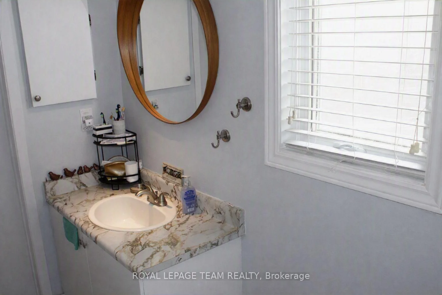 Photo 42 of 503 Sidney Drive SE, Ottawa, Fallingbrook/Pineridge — HOMEH