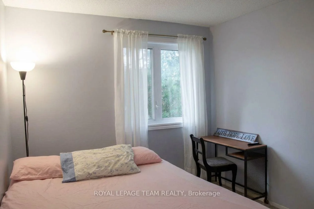 Photo 33 of 503 Sidney Drive SE, Ottawa, Fallingbrook/Pineridge — HOMEH