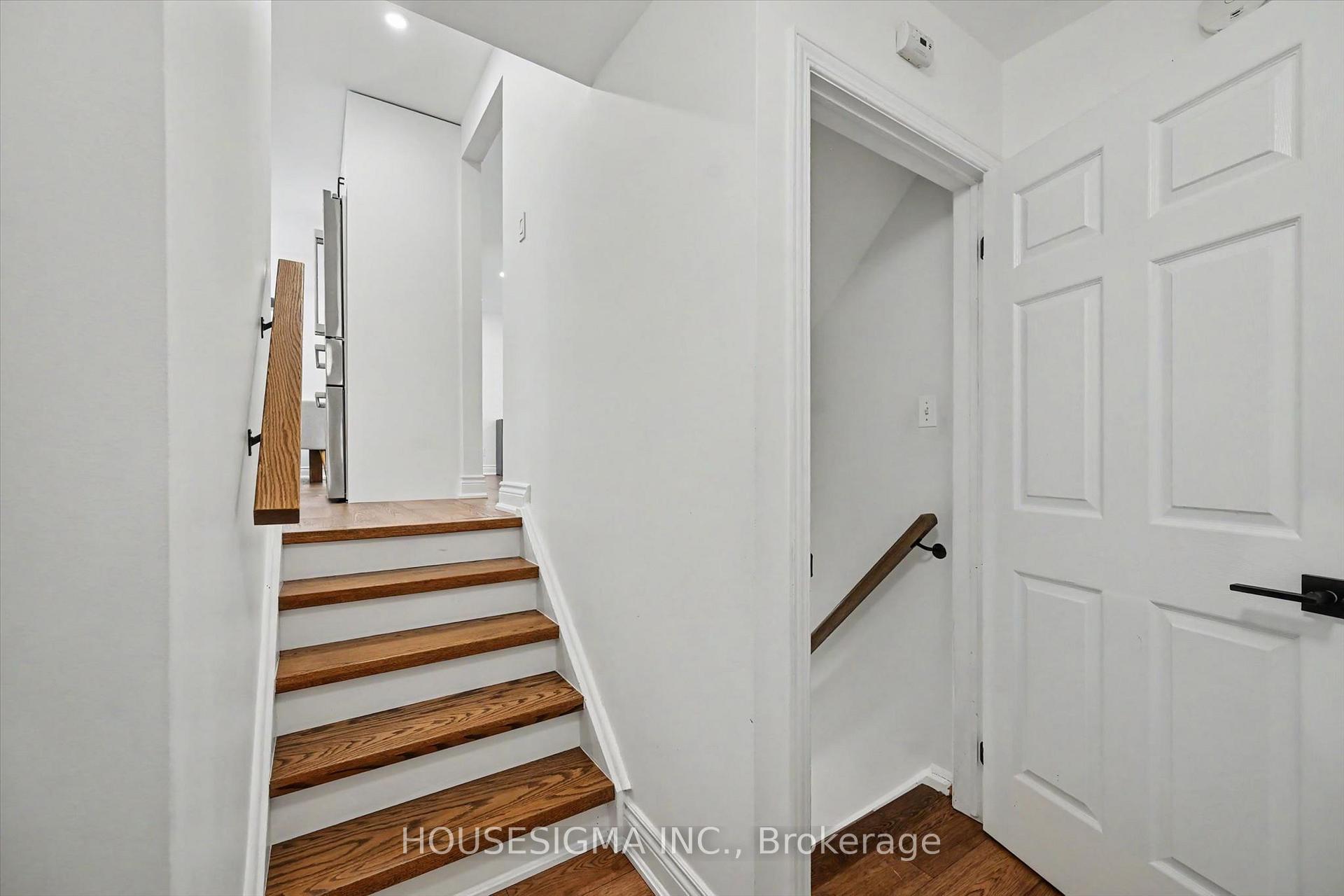 Photo 20 of 444 Withnell Crescent, Oakville, West — HOMEH
