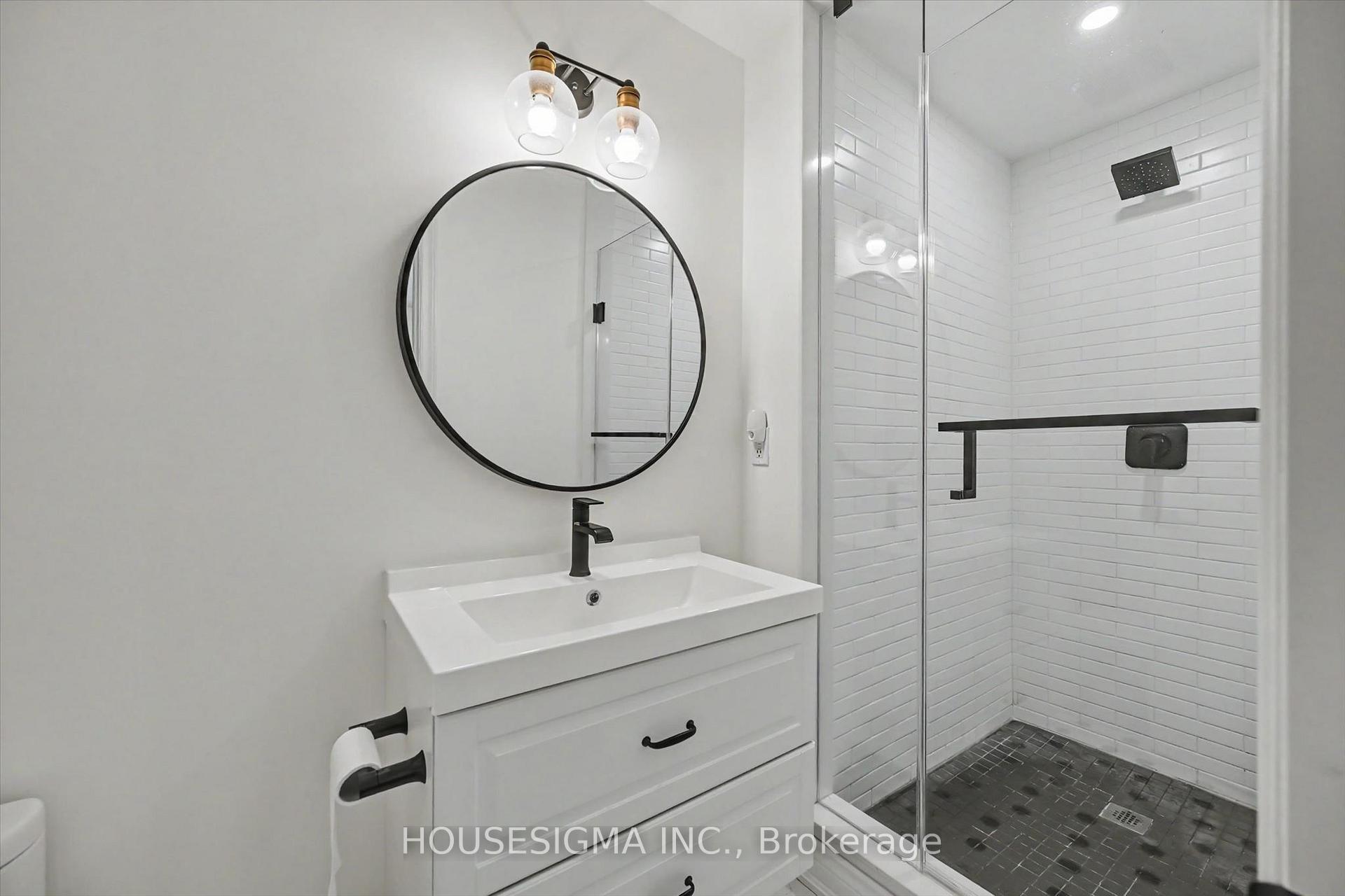 Photo 23 of 444 Withnell Crescent, Oakville, West — HOMEH