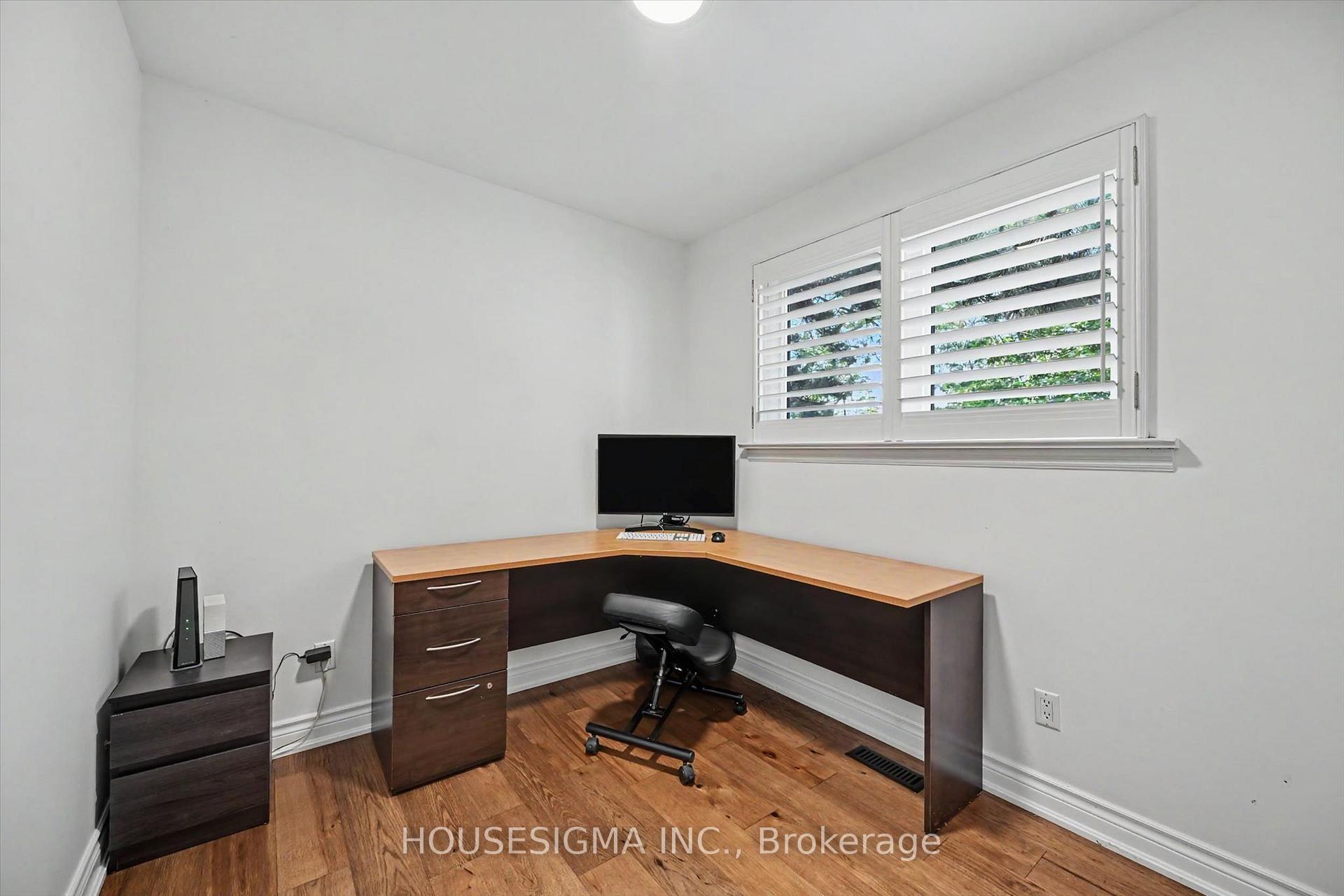Photo 24 of 444 Withnell Crescent, Oakville, West — HOMEH