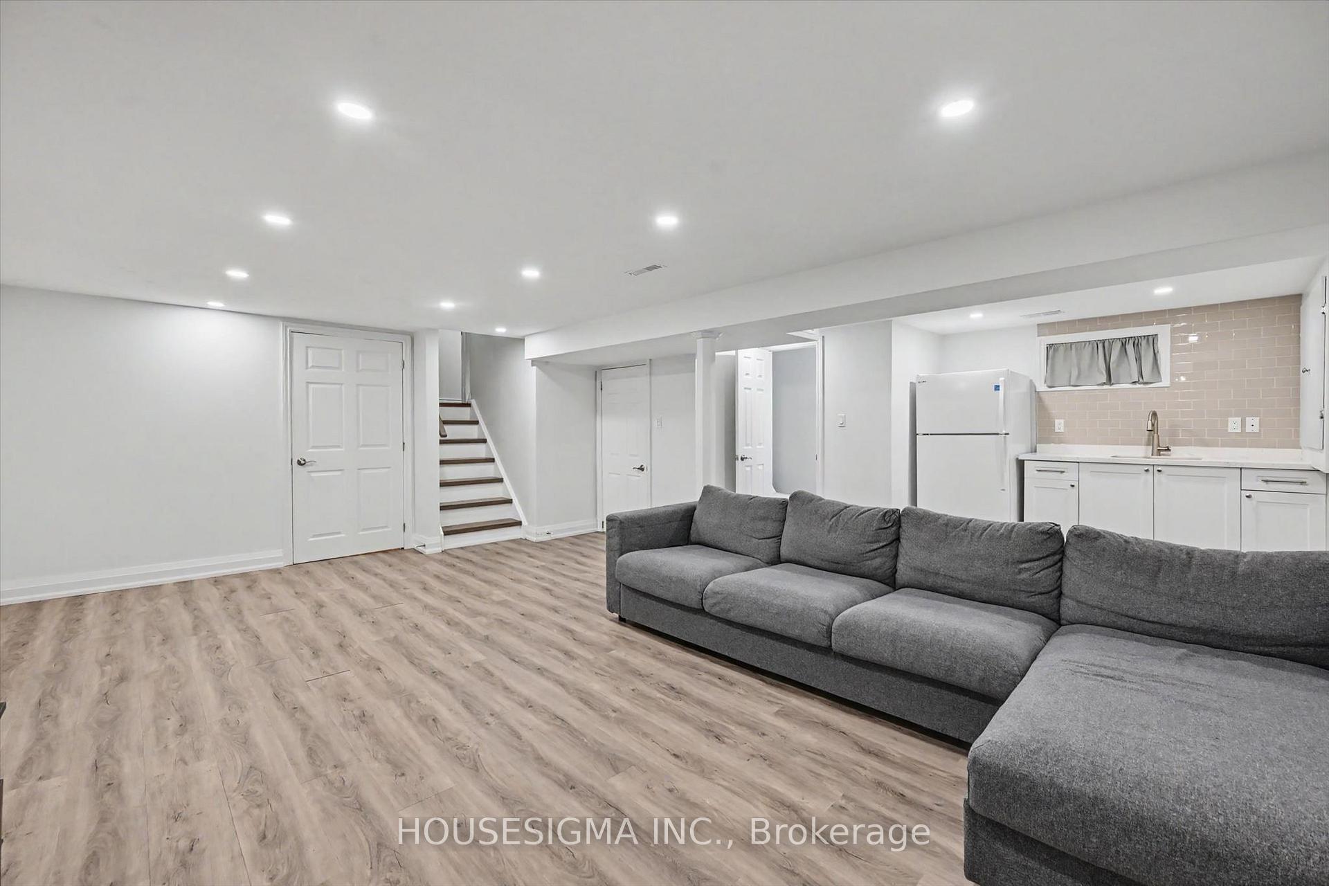 Photo 28 of 444 Withnell Crescent, Oakville, West — HOMEH