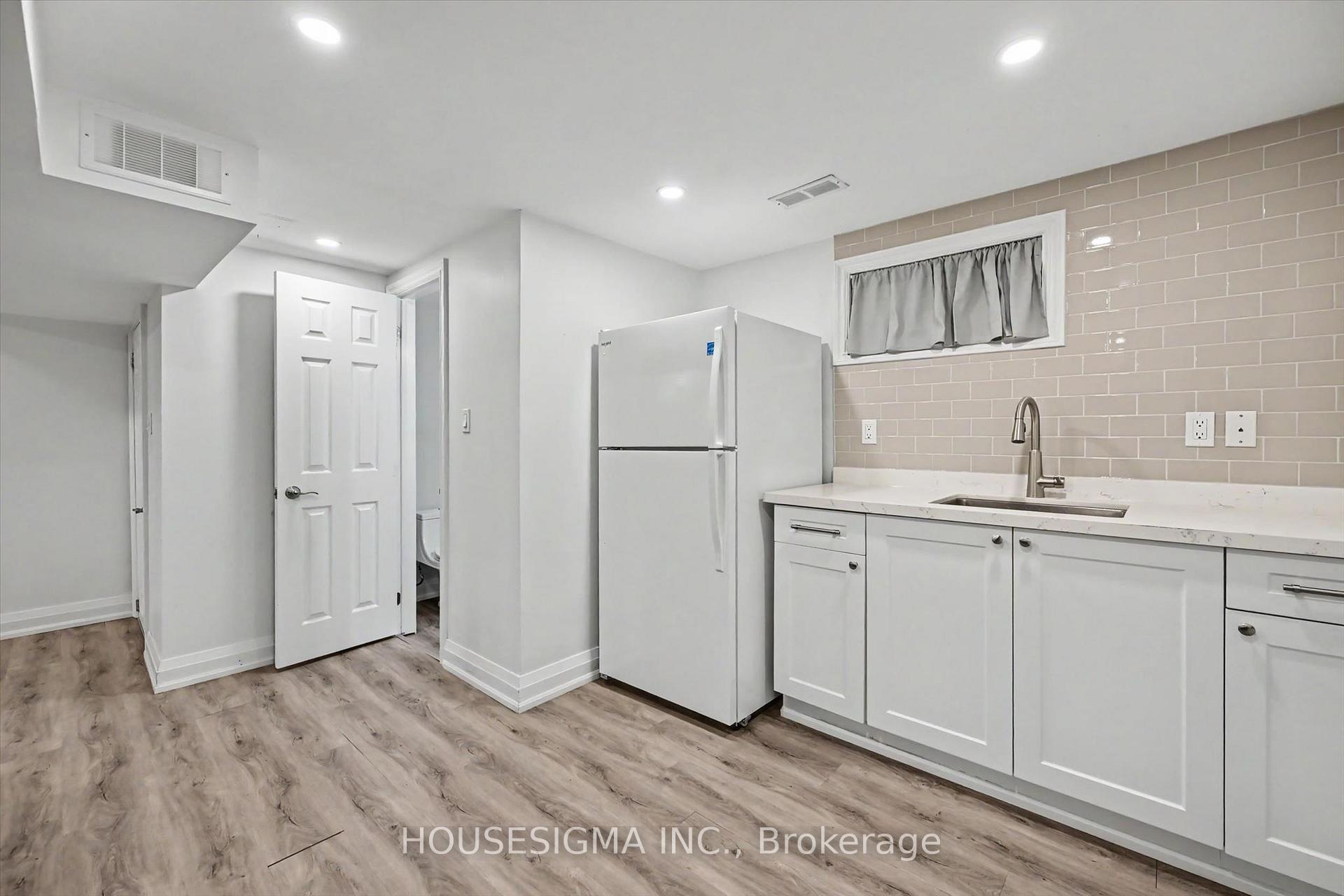 Photo 30 of 444 Withnell Crescent, Oakville, West — HOMEH