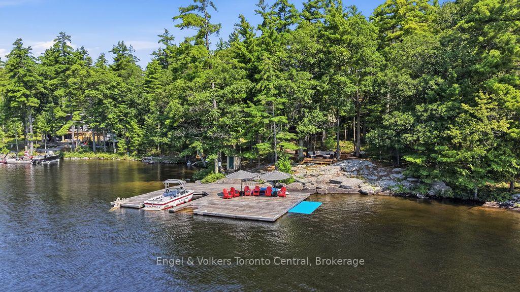 Photo 2 of 726 Browning Island, Bracebridge, Muskoka (N) — HOMEH