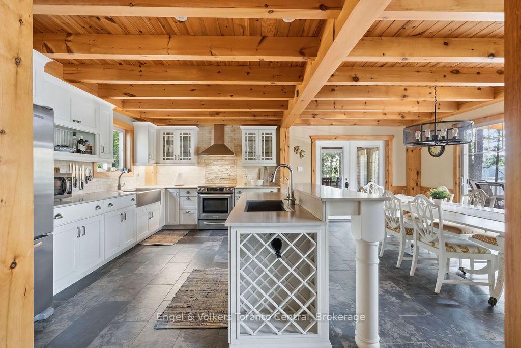 Photo 6 of 726 Browning Island, Bracebridge, Muskoka (N) — HOMEH
