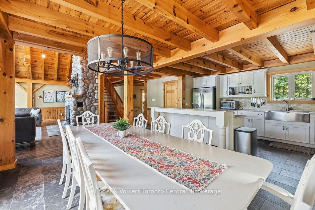 Photo 8 of 726 Browning Island, Bracebridge, Muskoka (N) — HOMEH