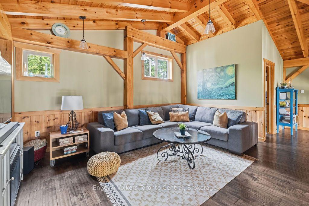 Photo 15 of 726 Browning Island, Bracebridge, Muskoka (N) — HOMEH