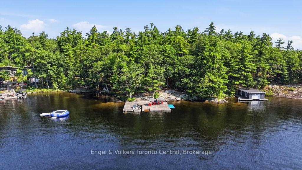 Photo 29 of 726 Browning Island, Bracebridge, Muskoka (N) — HOMEH