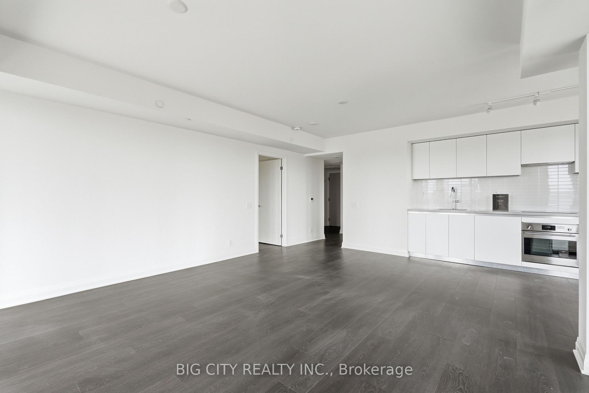 Photo 7 of Unit 602, 25 Frederick Todd Way, Toronto, Leaside — HOMEH