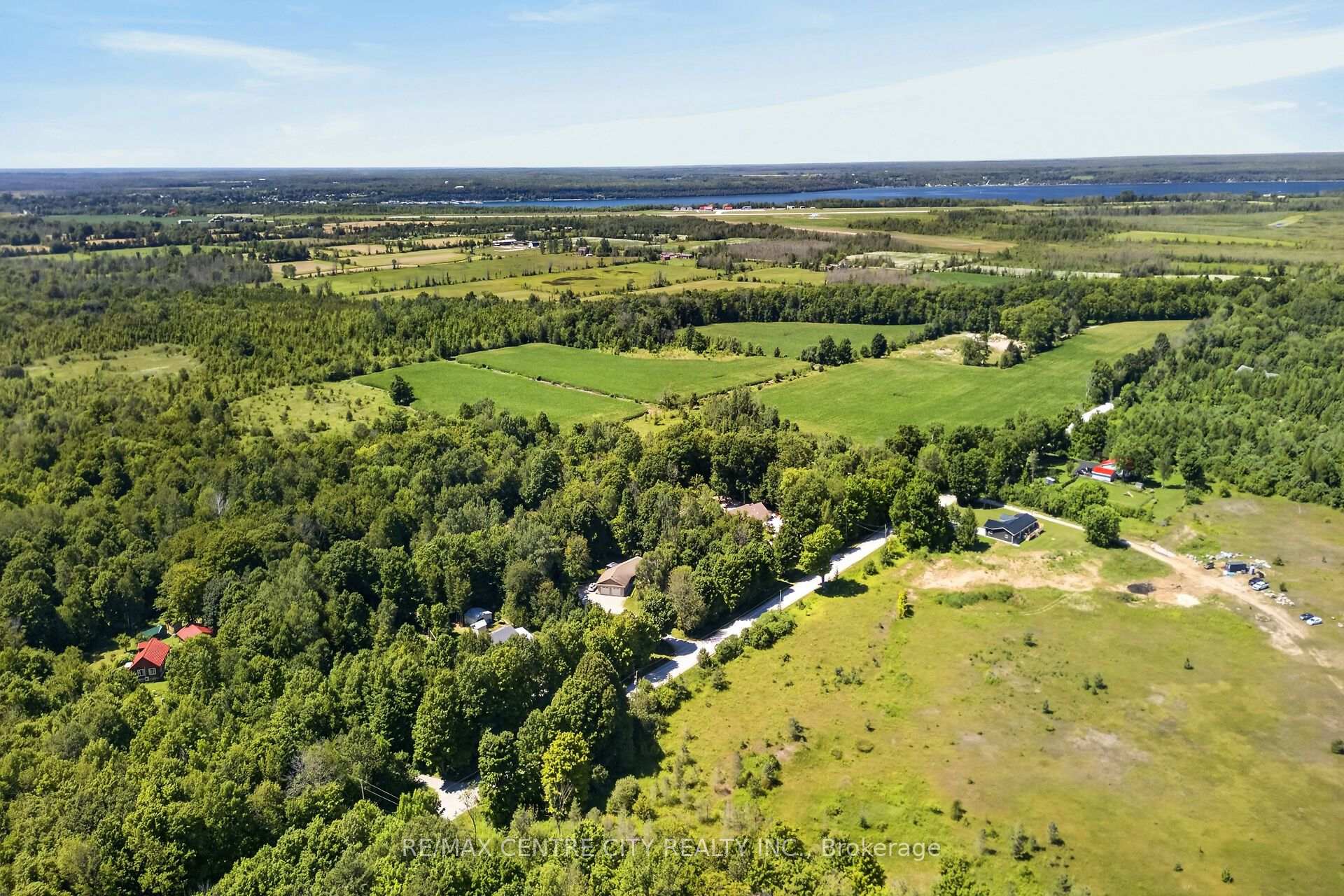Photo 4 of 441408 Concession 21 Road, Georgian Bluffs — HOMEH