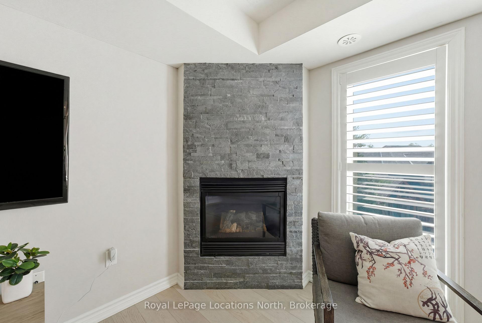 Photo 5 of 24 Joseph Trail, Collingwood — HOMEH