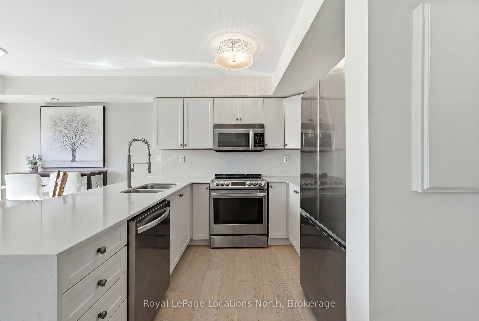 Photo 9 of 24 Joseph Trail, Collingwood — HOMEH