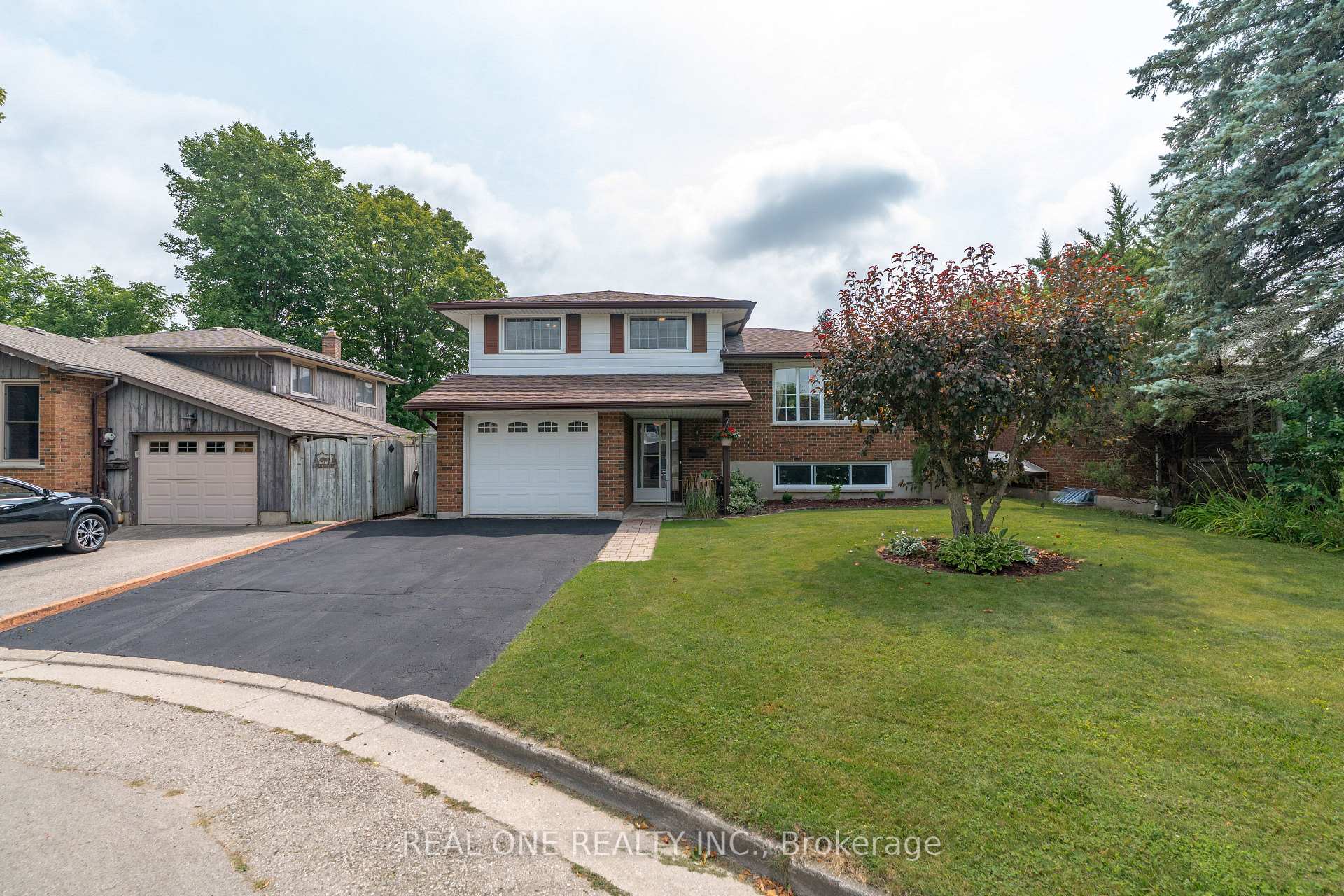 Photo 1 of 111 Glenburnie Drive, Guelph, Grange Road — HOMEH