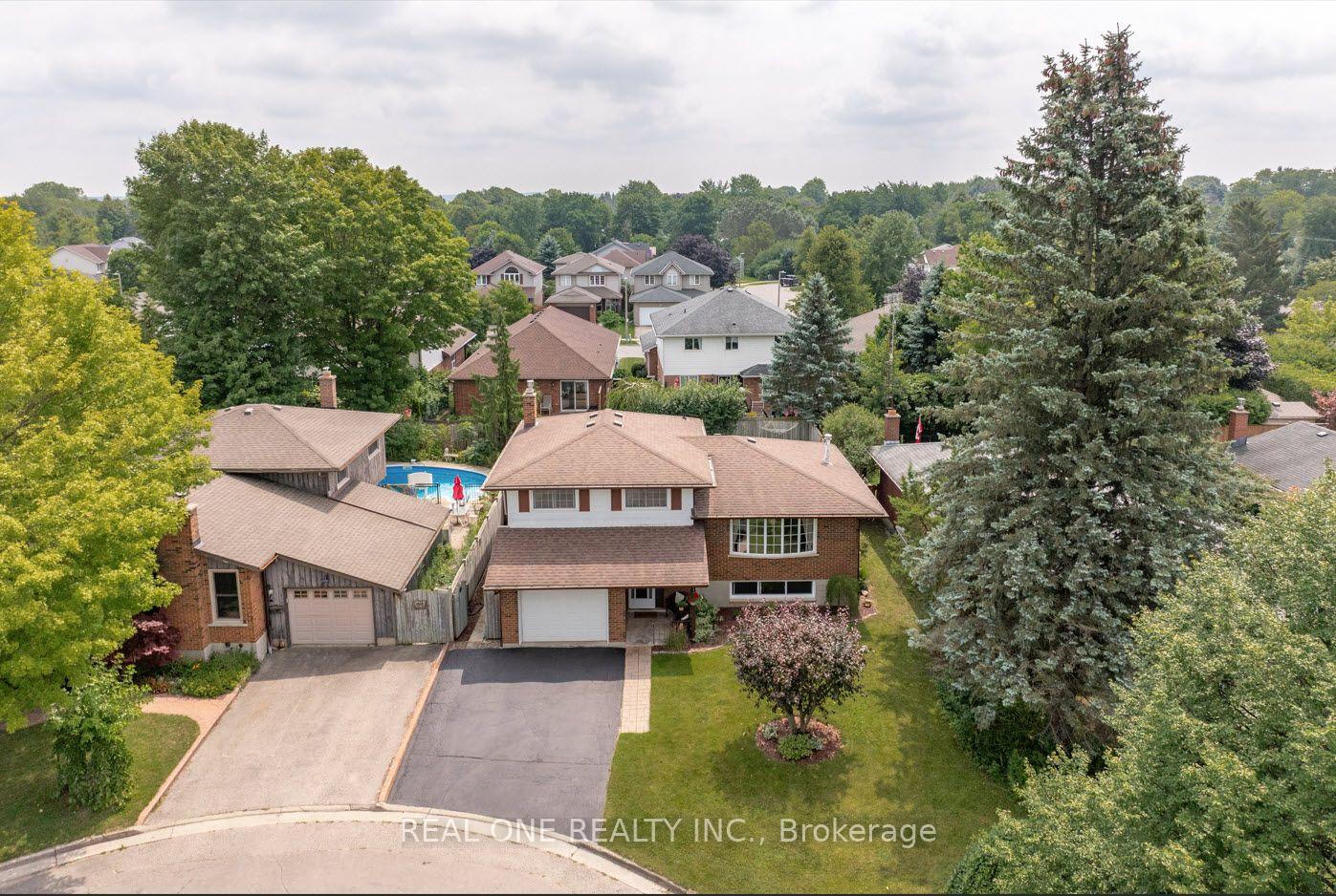 Photo 5 of 111 Glenburnie Drive, Guelph, Grange Road — HOMEH
