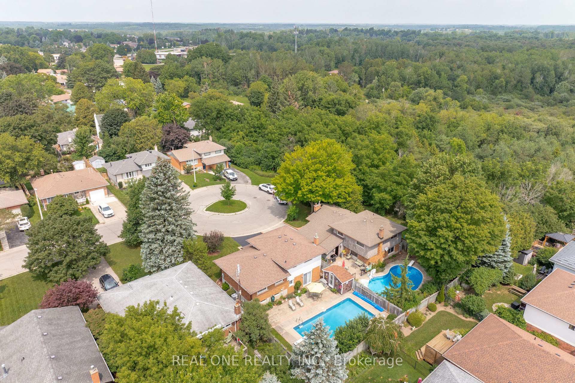 Photo 9 of 111 Glenburnie Drive, Guelph, Grange Road — HOMEH