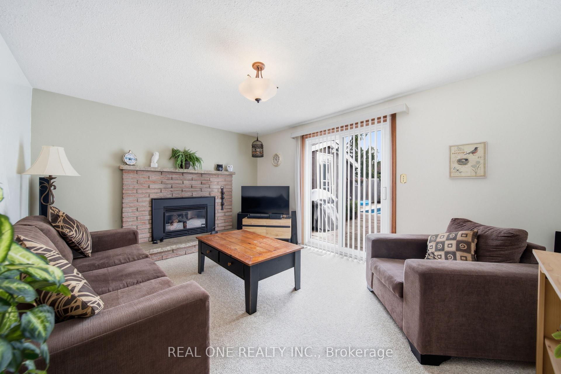 Photo 10 of 111 Glenburnie Drive, Guelph, Grange Road — HOMEH