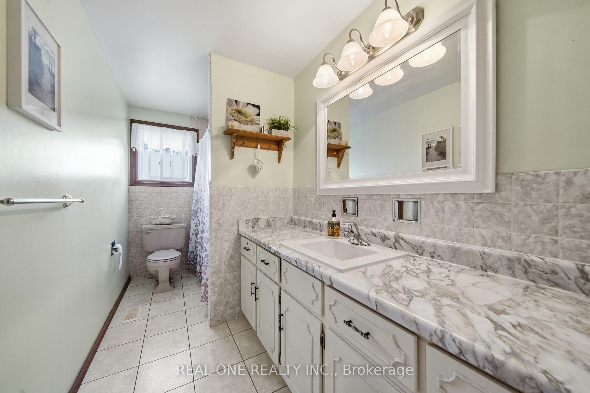 Photo 25 of 111 Glenburnie Drive, Guelph, Grange Road — HOMEH