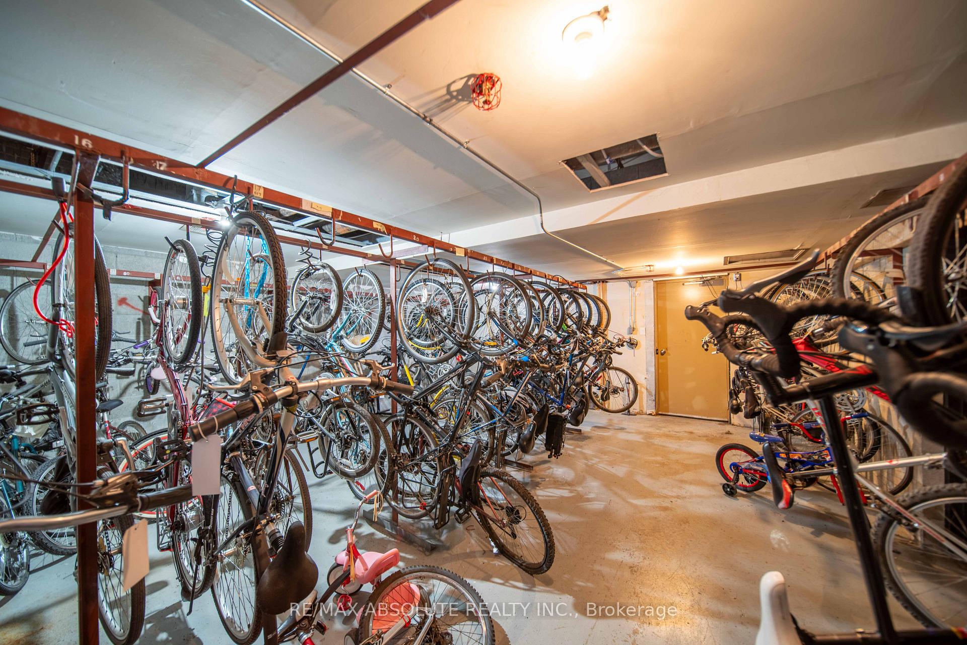 Photo 39 of Unit 709, 1599 Lassiter Terrace, Ottawa, Beaconwood — HOMEH